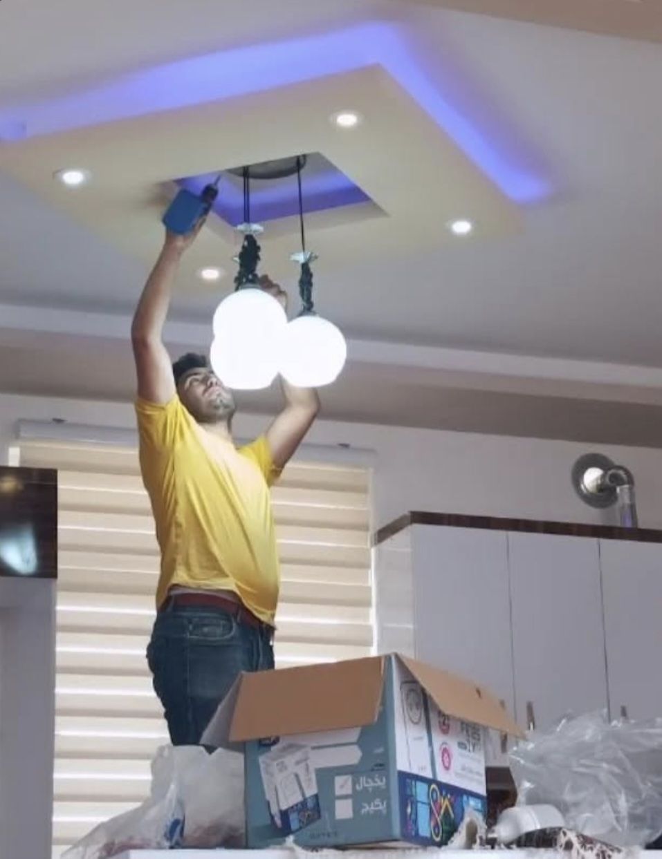 نصب لوستر در پردیس | خدمات سریع و قیمت مناسب